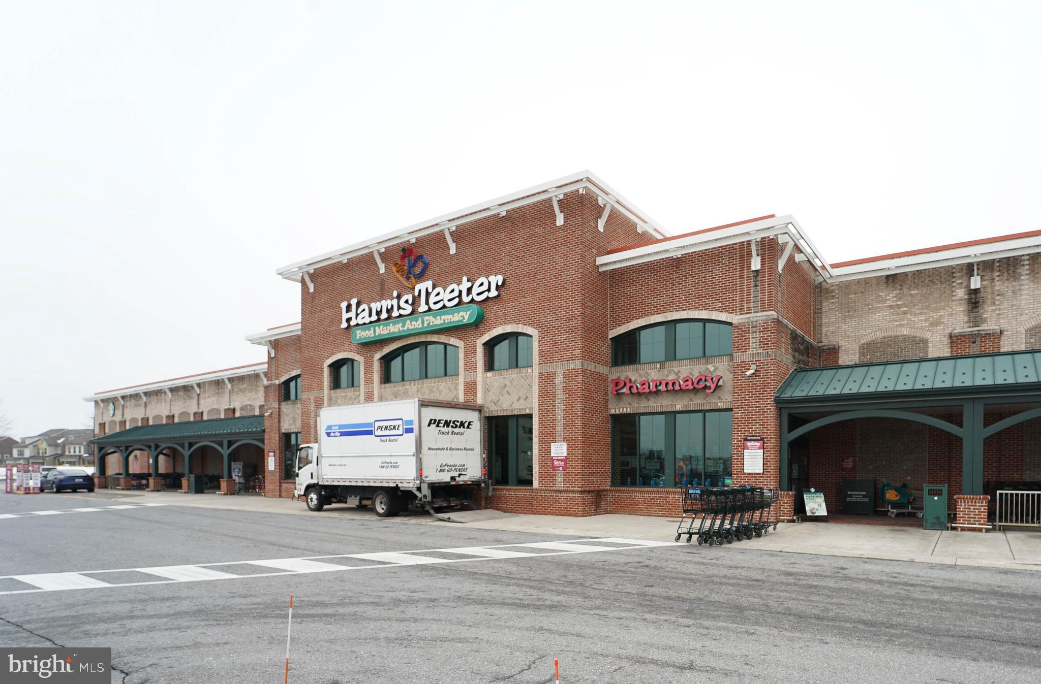 HOPKINS MEAD - Residential