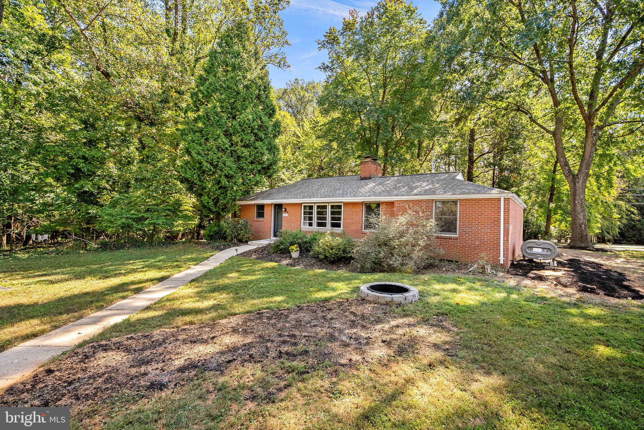 HOPKINS MEAD - Residential