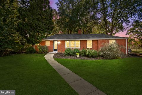 7405 OAKCREST LANE CLARKSVILLE MD 21029