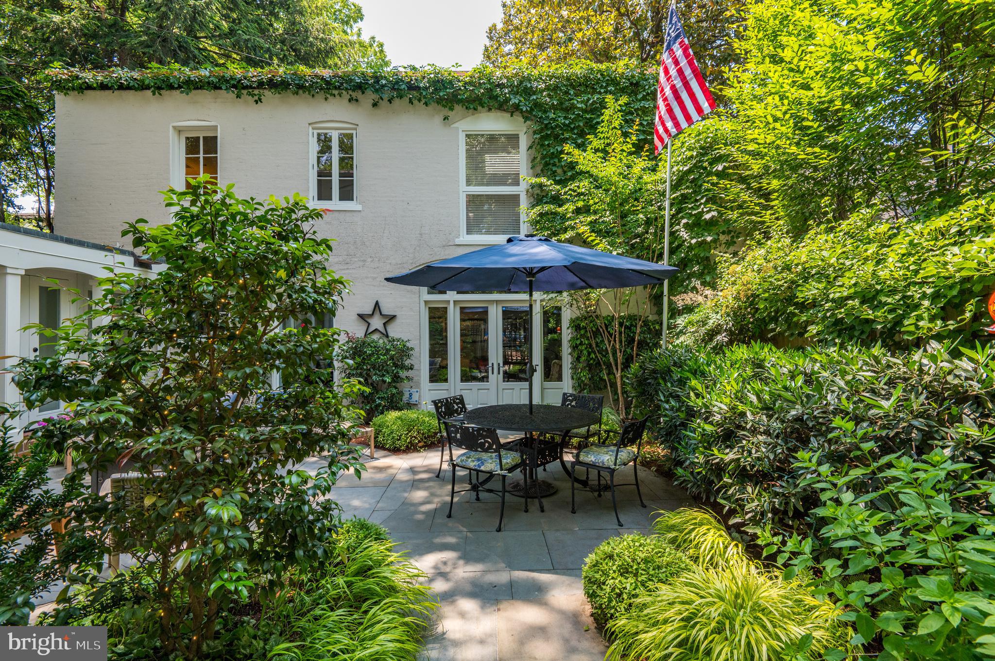 GEORGETOWN - Residential