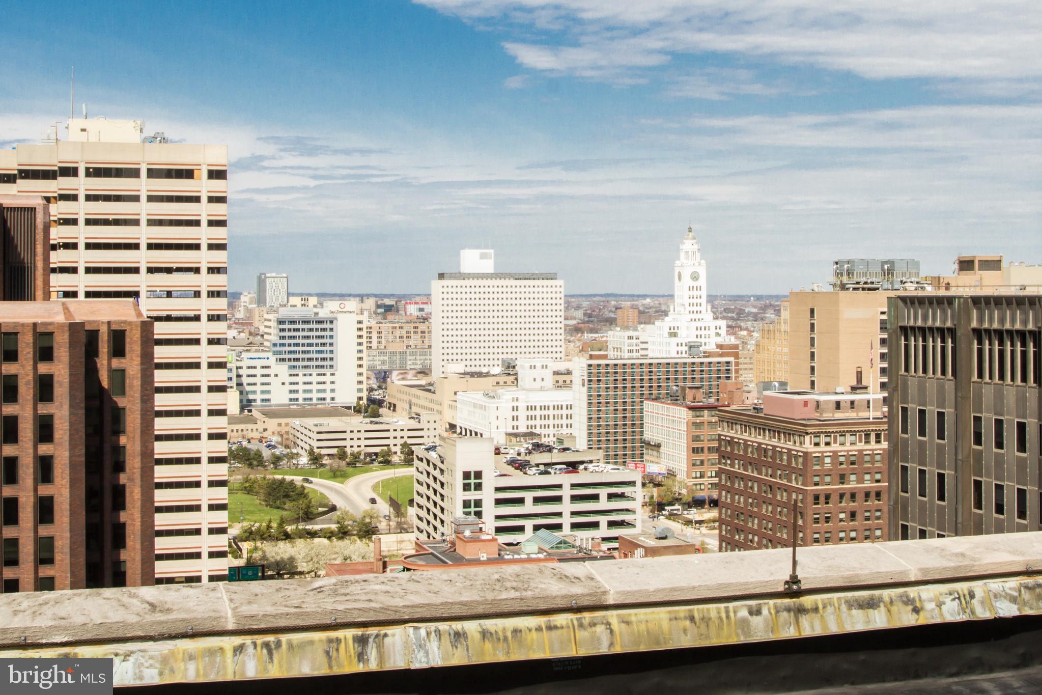 LOGAN SQUARE - Residential