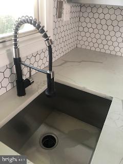 CARMODY HILLS - Residential