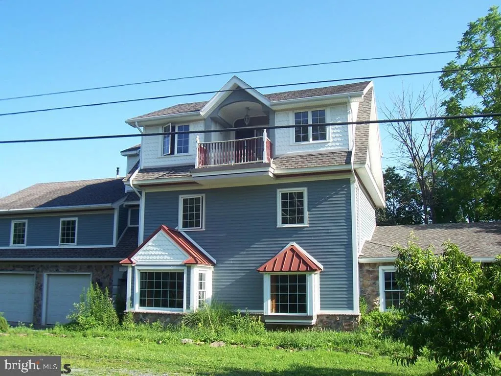 419 Loop Road, Boalsburg, PA 16827