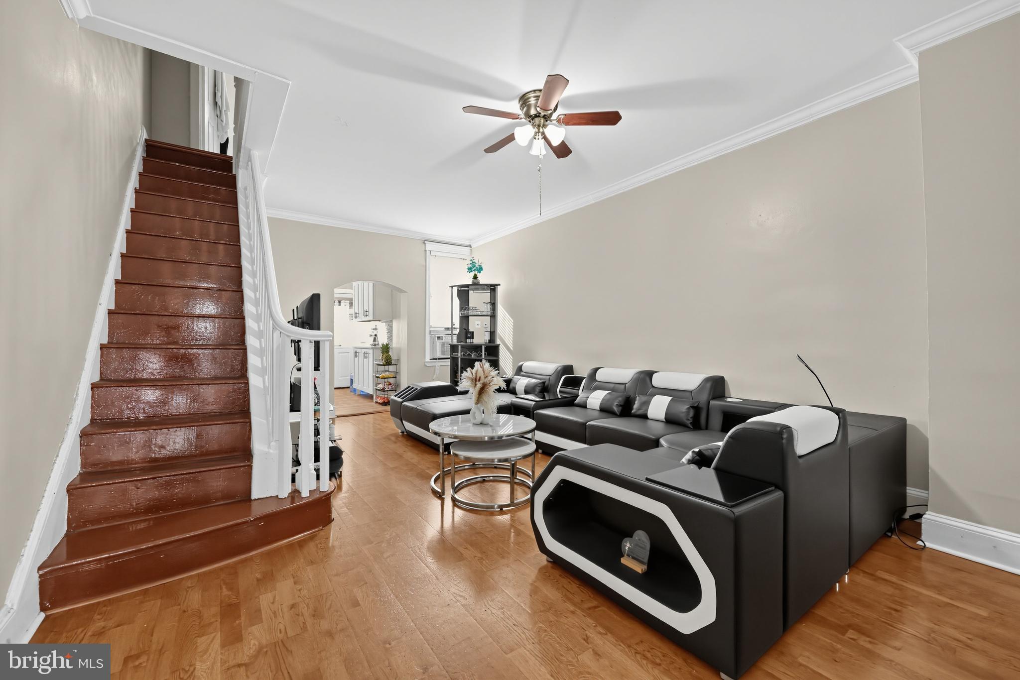 3045 LIVINGSTON STREET