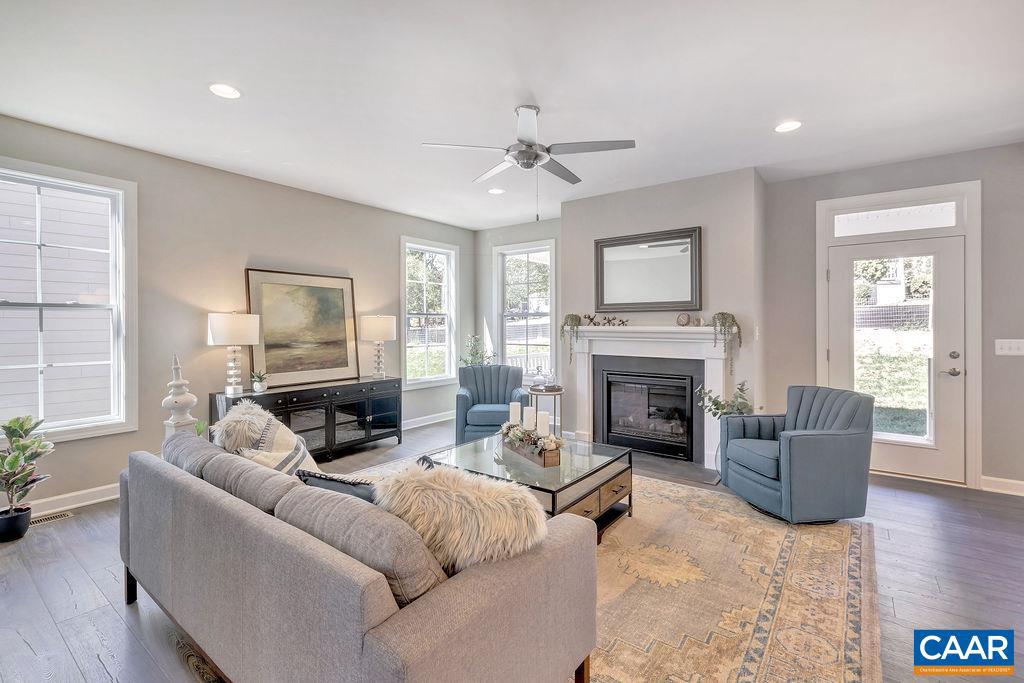 MEADOW BROOK - Residential