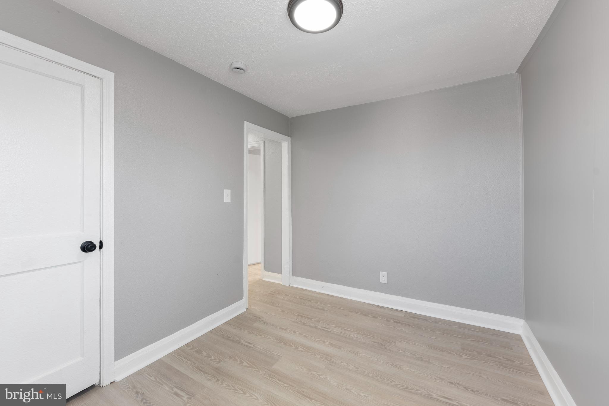 DOLFIELD - Residential Lease