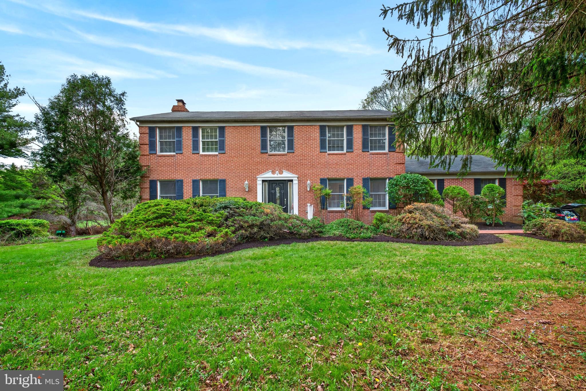 JONATHANS DELIGHT - Residential