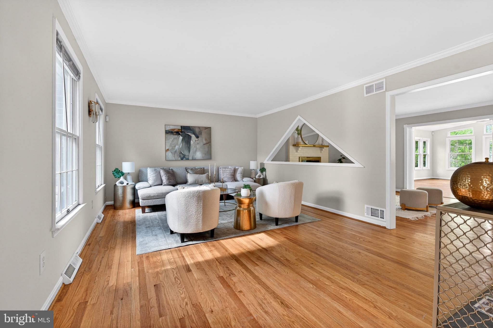 JONATHANS DELIGHT - Residential