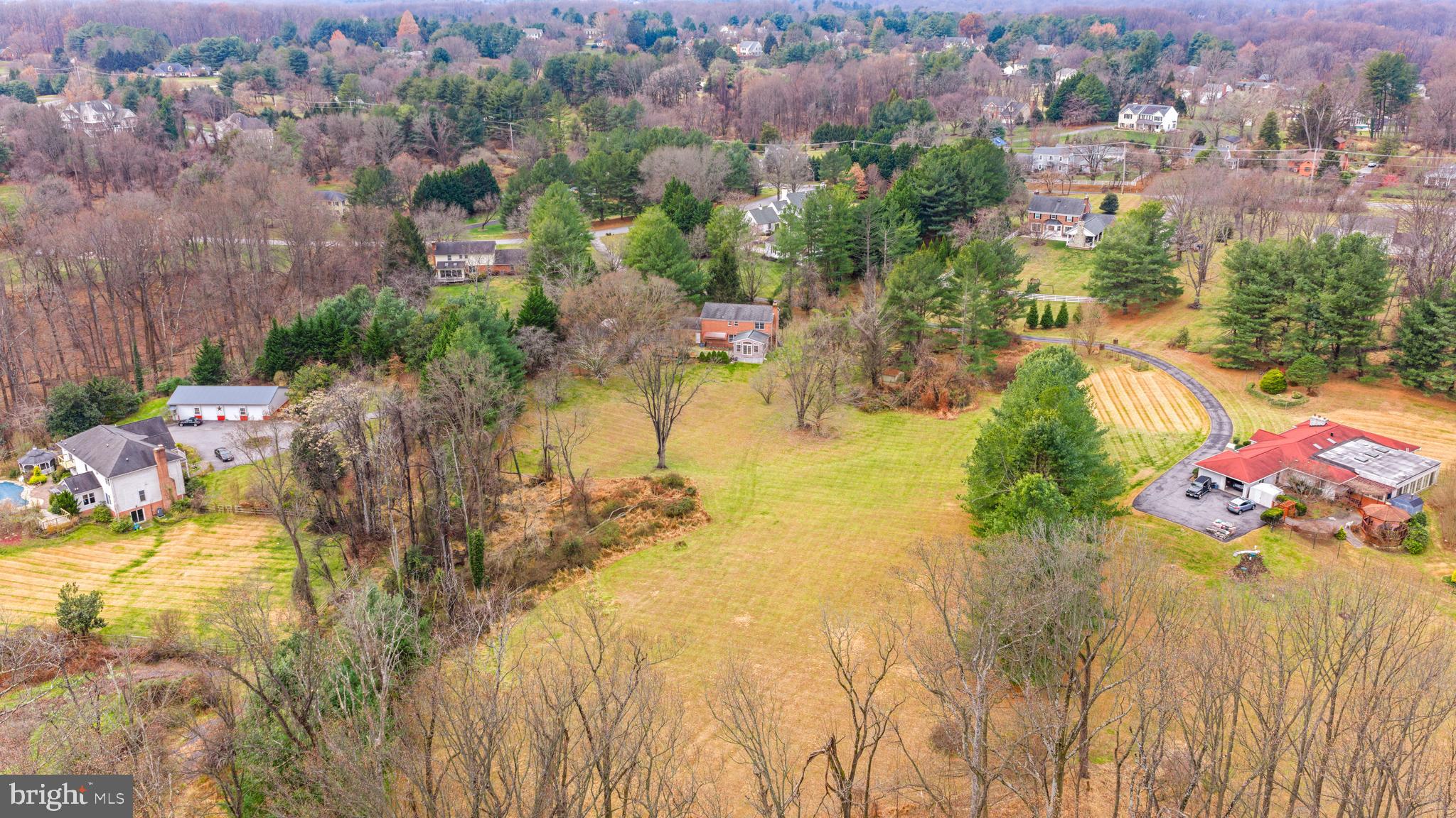 JONATHANS DELIGHT - Residential