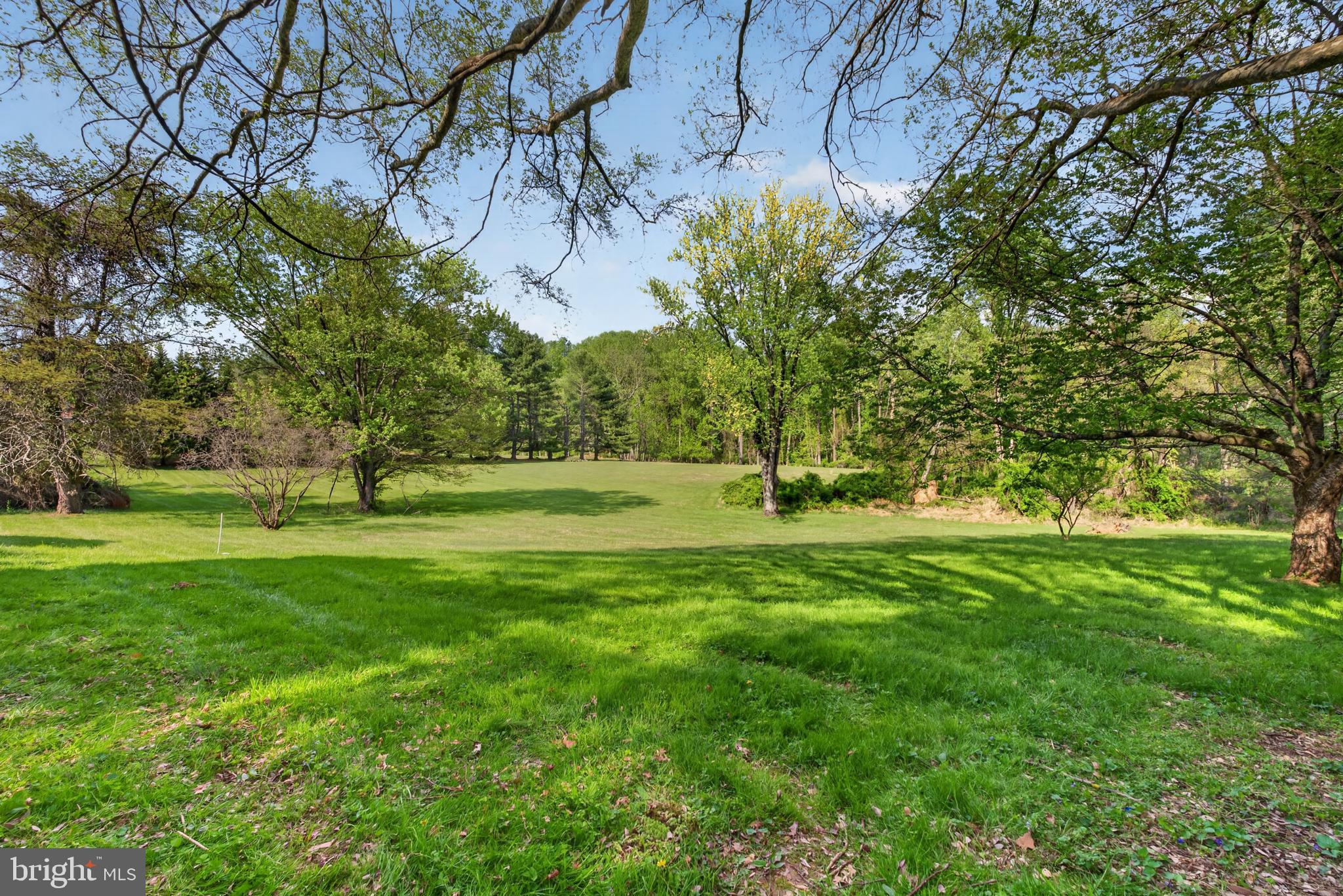 JONATHANS DELIGHT - Residential