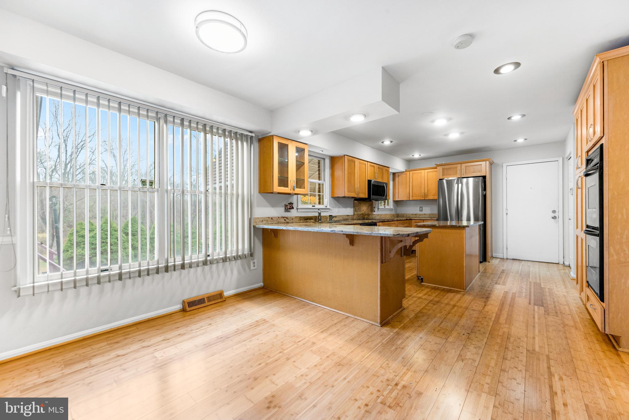 JONATHANS DELIGHT - Residential