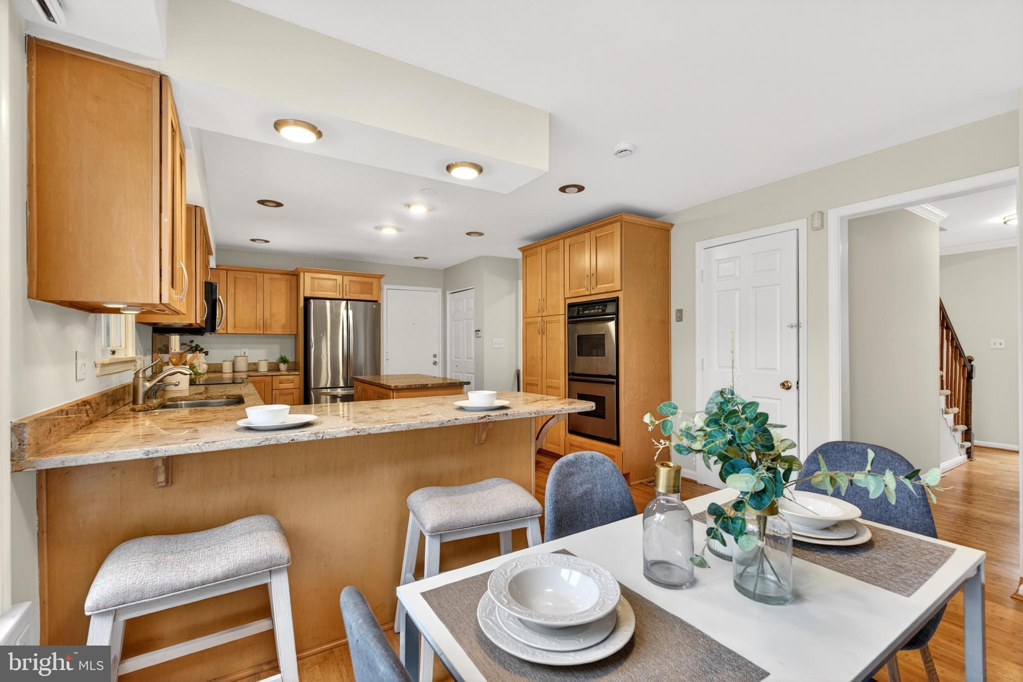 JONATHANS DELIGHT - Residential