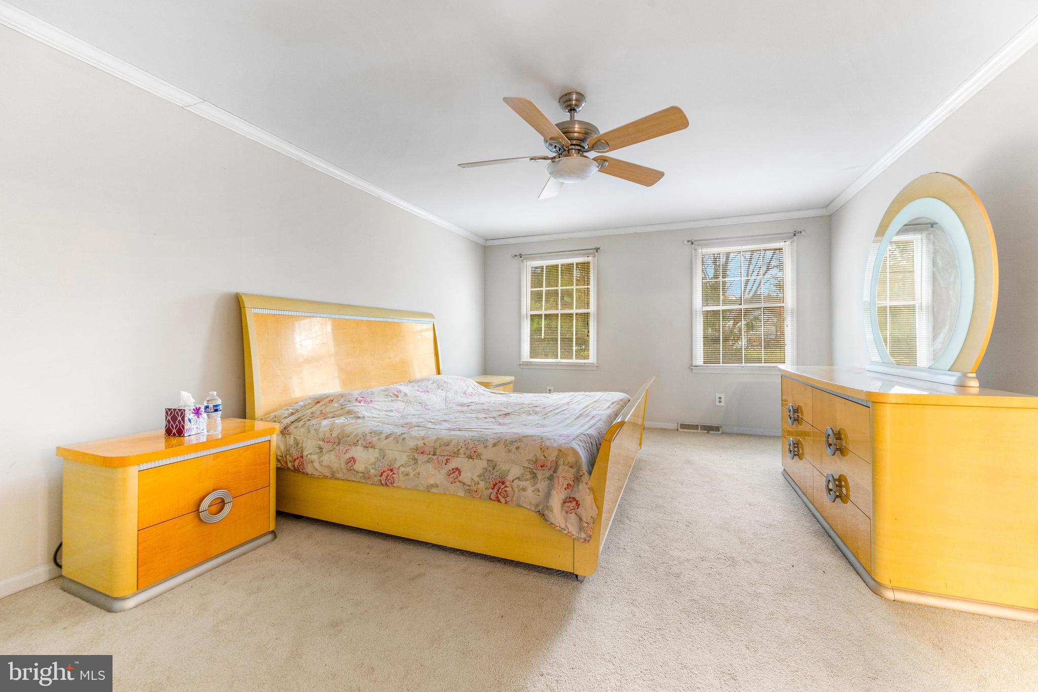 JONATHANS DELIGHT - Residential