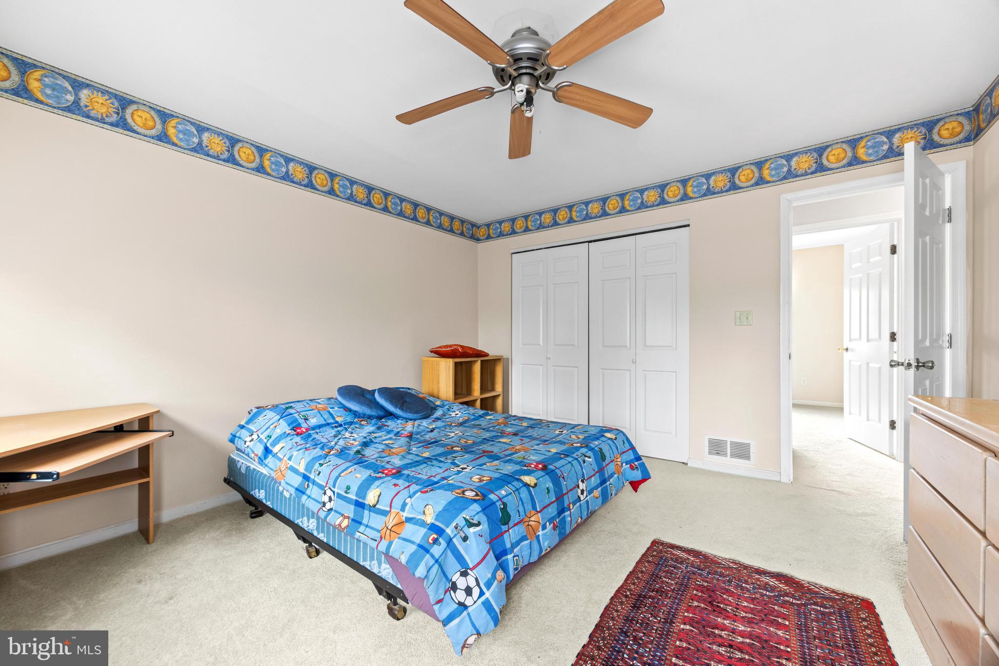 JONATHANS DELIGHT - Residential