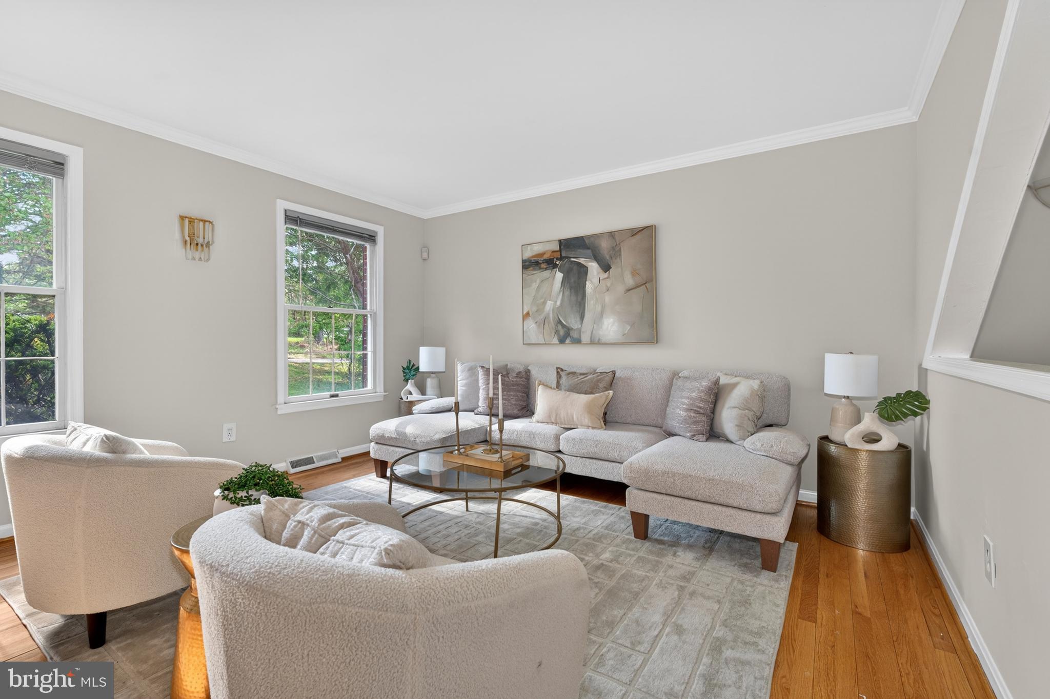 JONATHANS DELIGHT - Residential