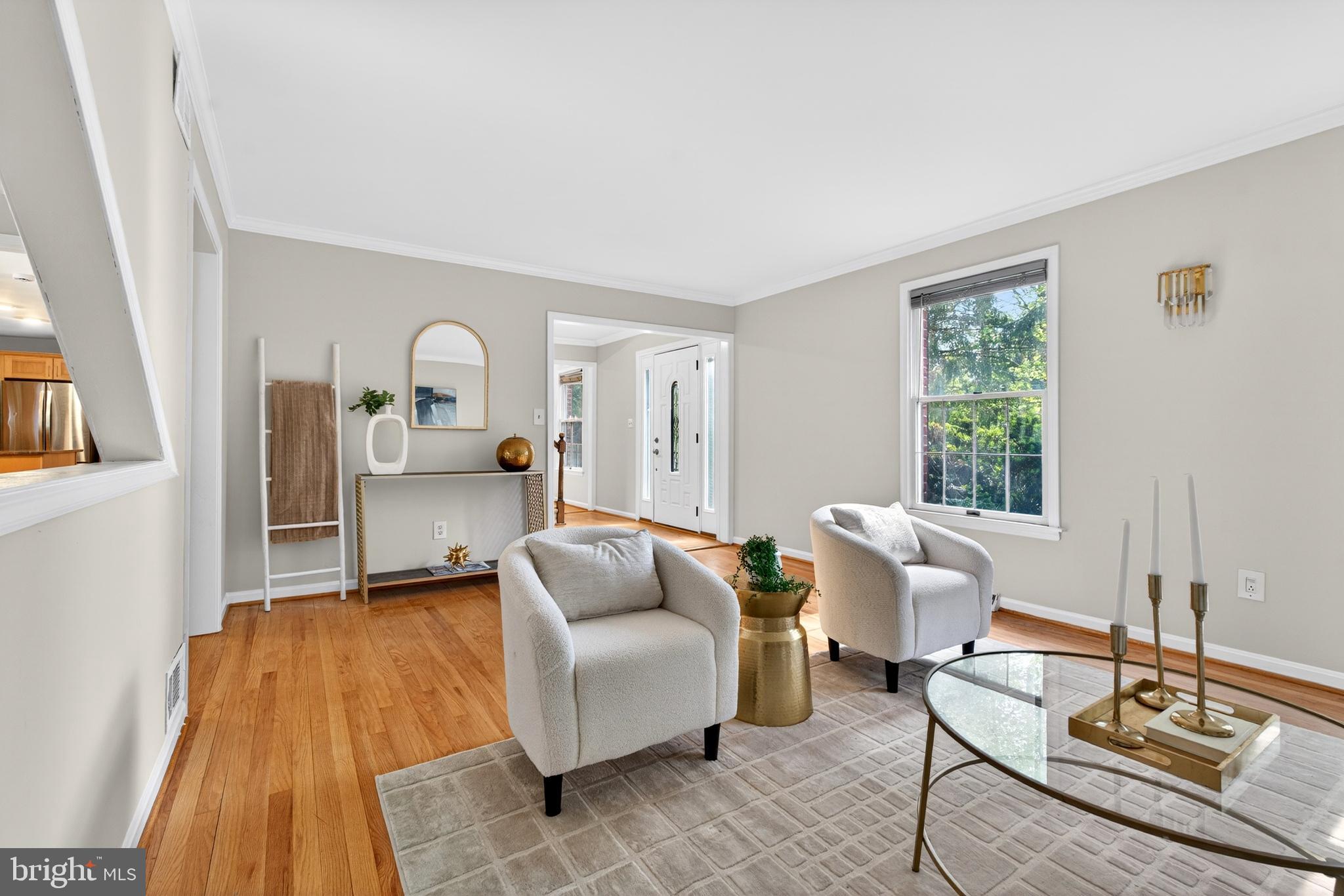 JONATHANS DELIGHT - Residential