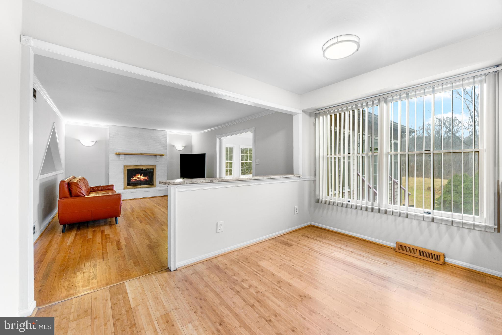 JONATHANS DELIGHT - Residential