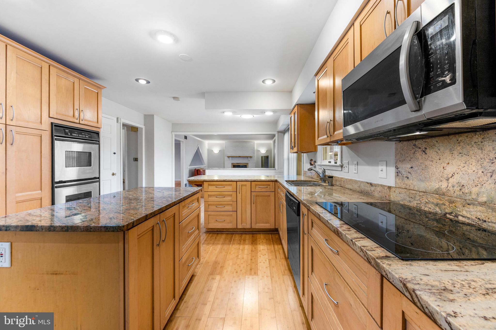 JONATHANS DELIGHT - Residential