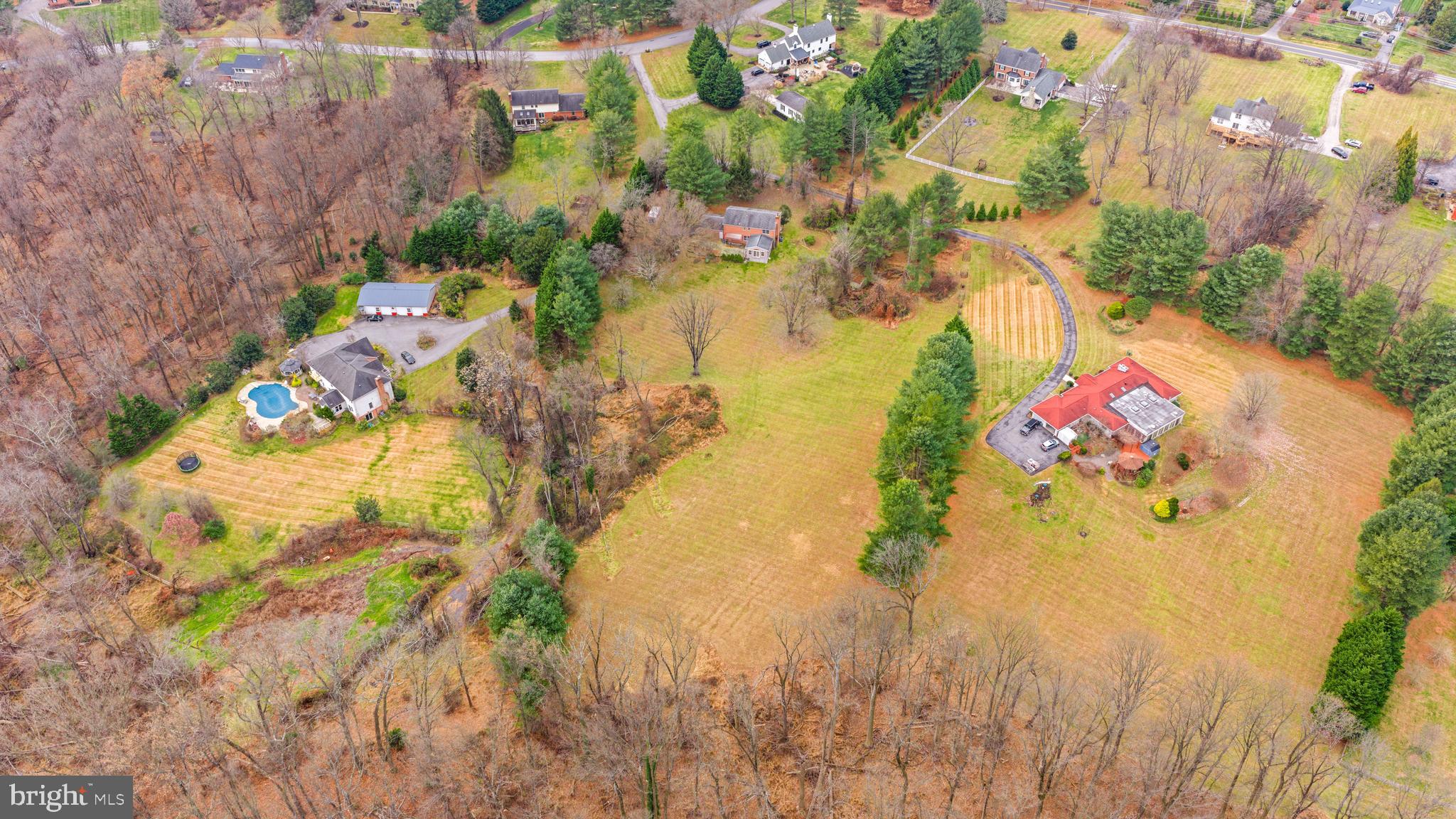 JONATHANS DELIGHT - Residential