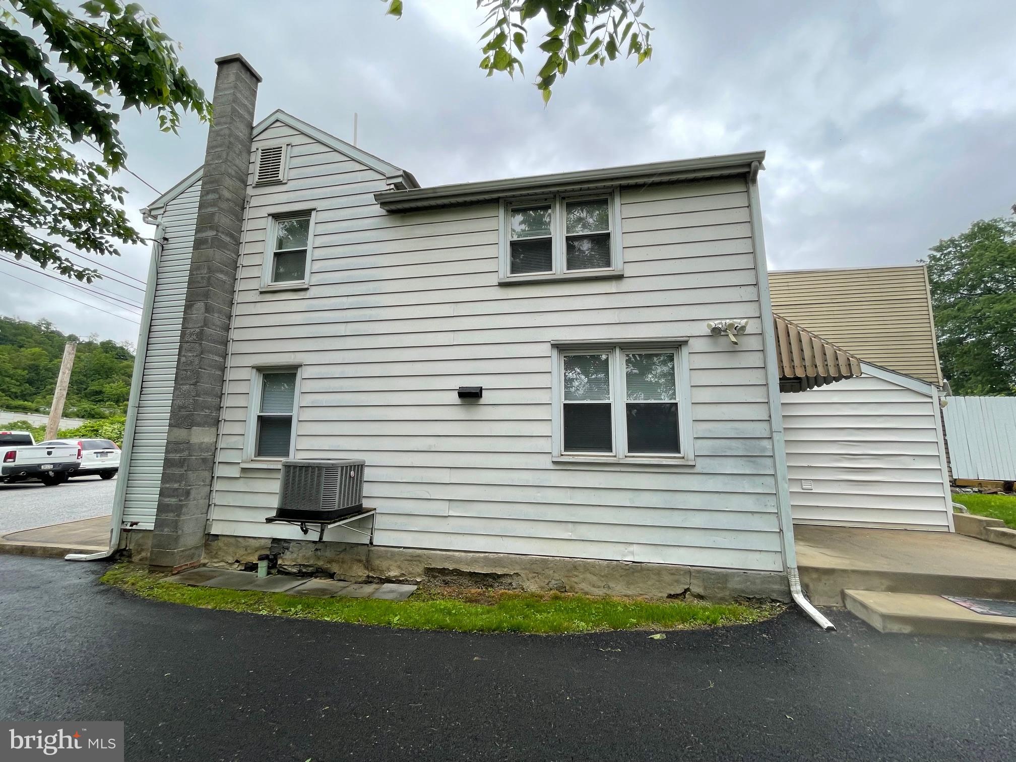 100 CEDAR STREET