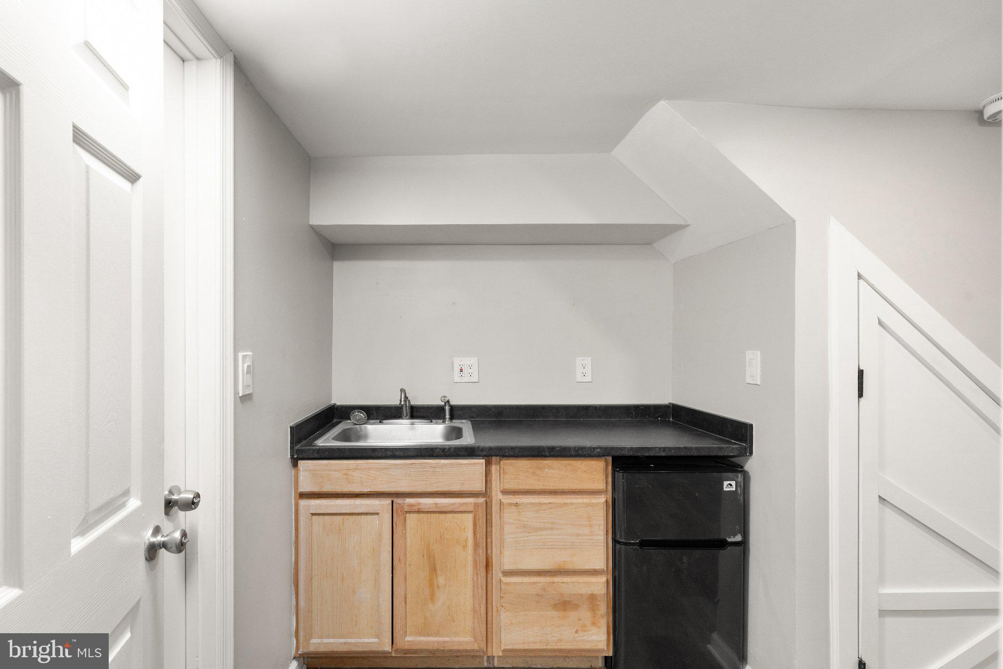 BALTIMORE HIGHLANDS - Residential