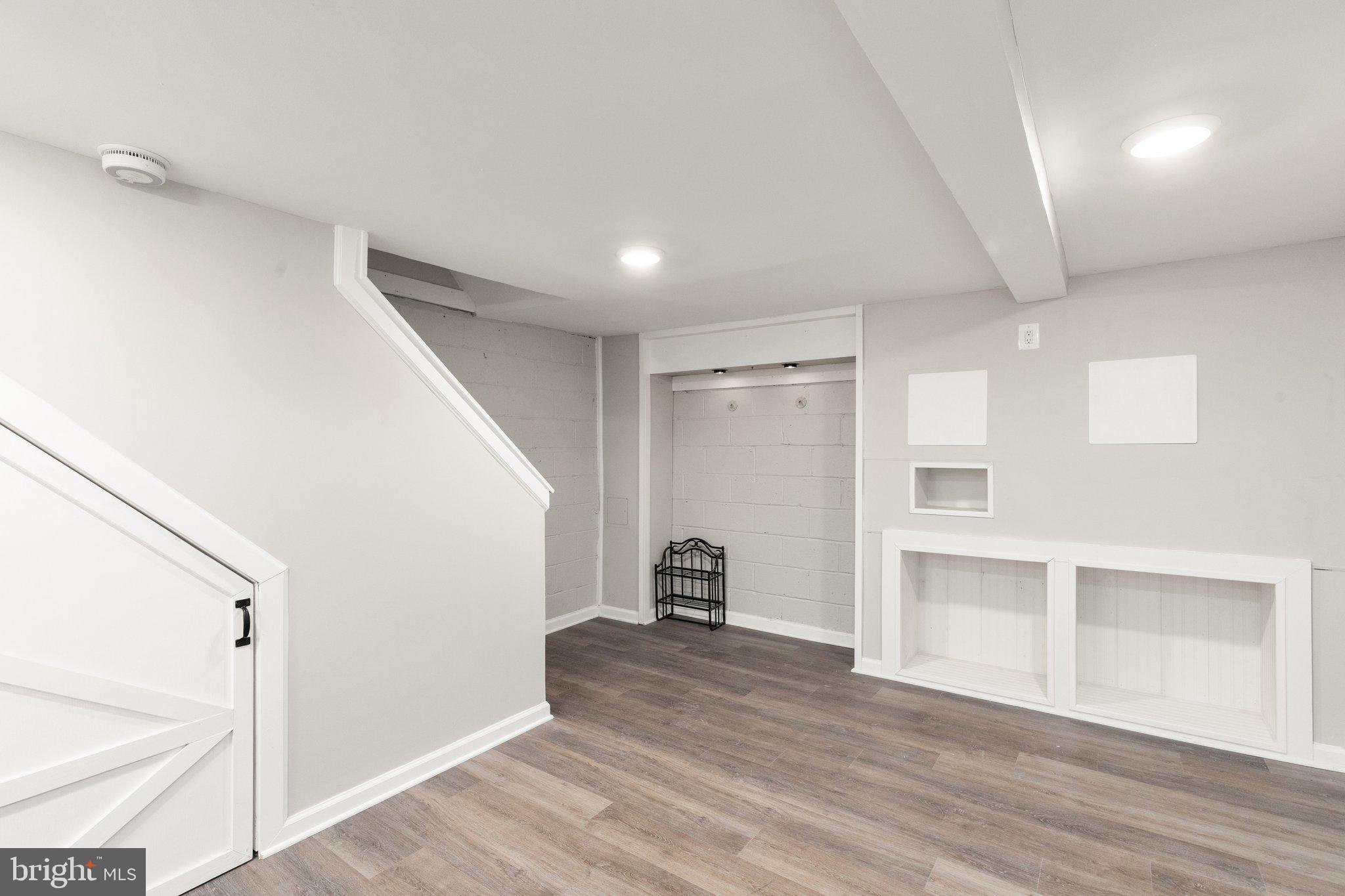 BALTIMORE HIGHLANDS - Residential