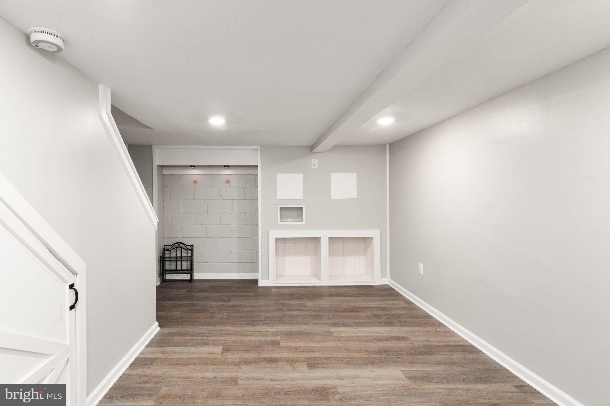 BALTIMORE HIGHLANDS - Residential