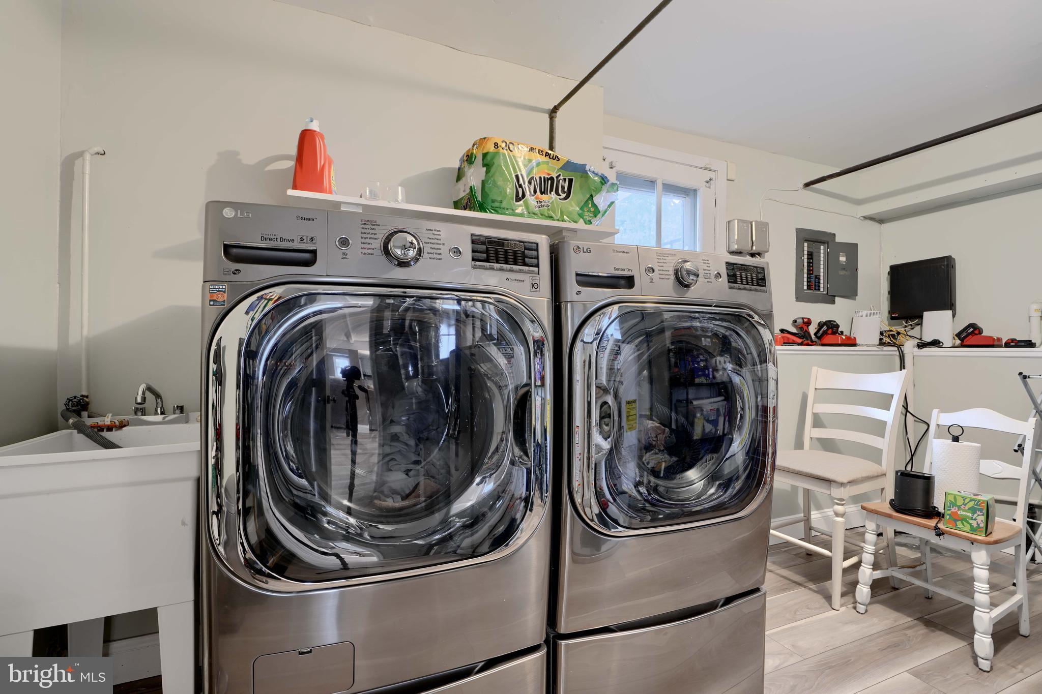 SPRINGDALE - Residential