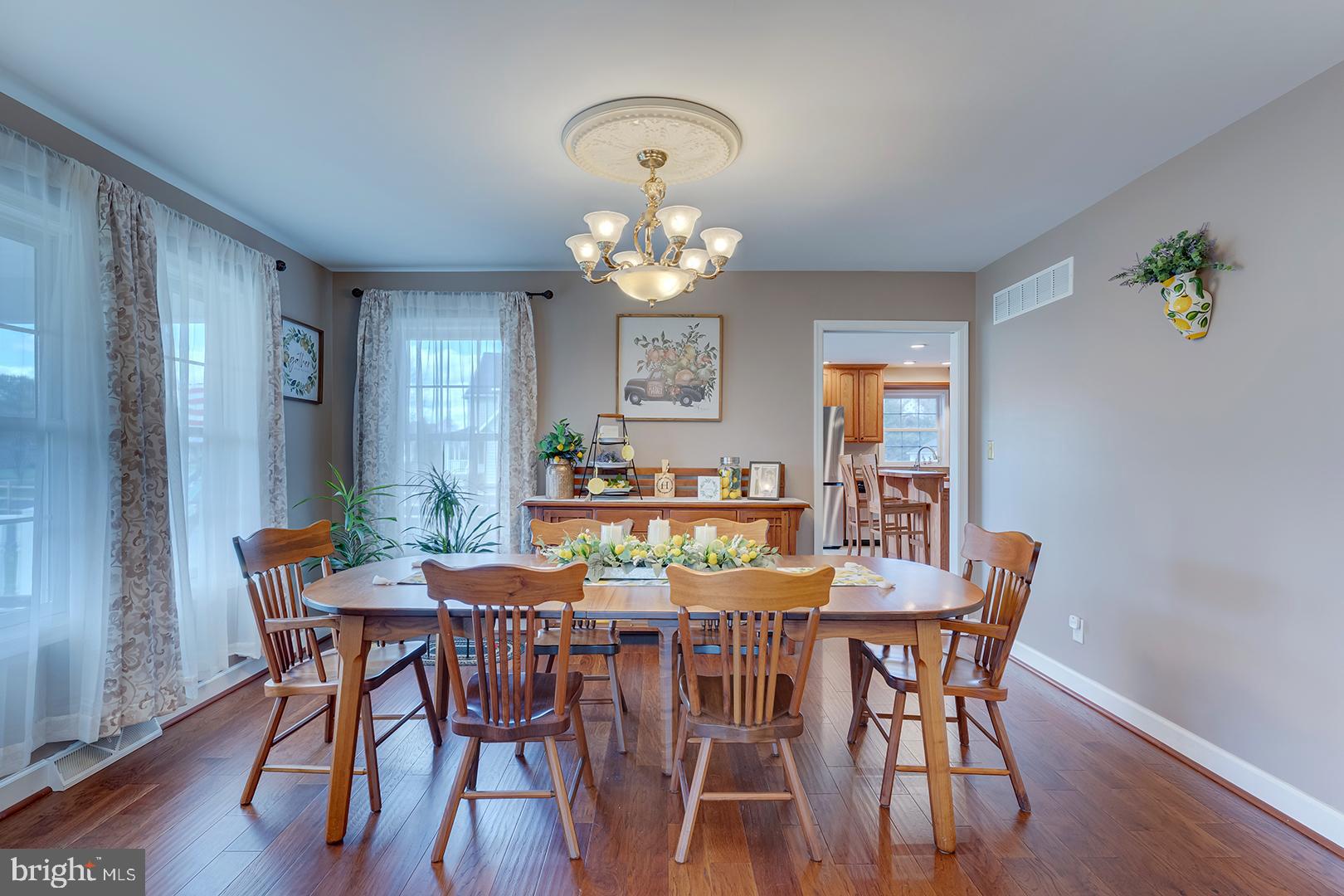 MILBOURN MANOR - Residential