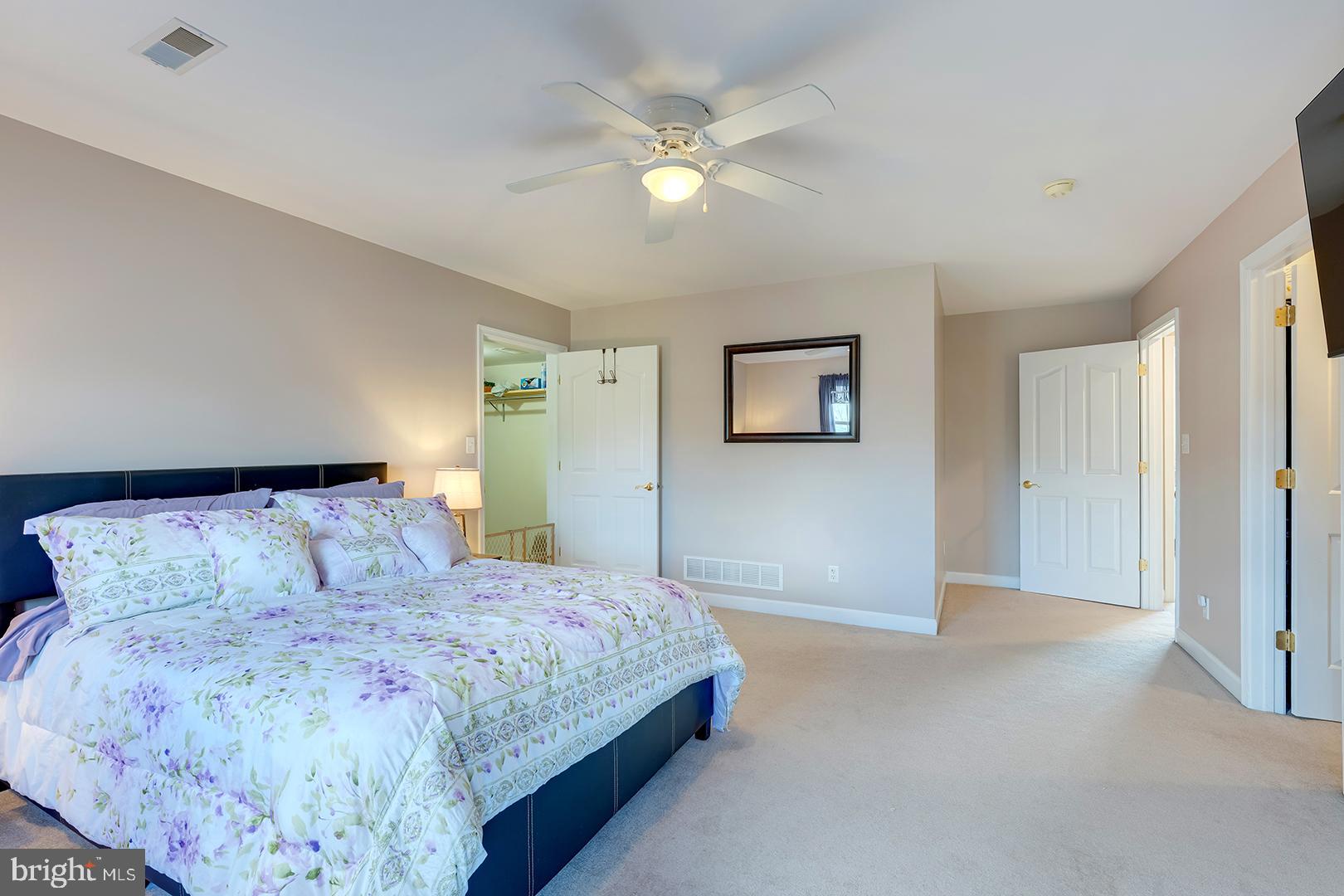 MILBOURN MANOR - Residential