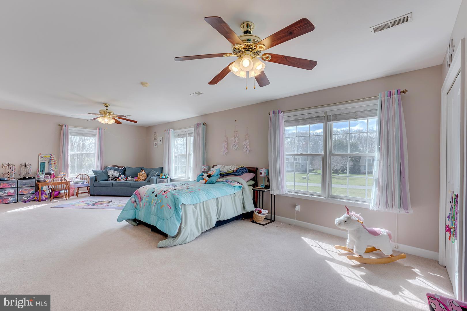 MILBOURN MANOR - Residential