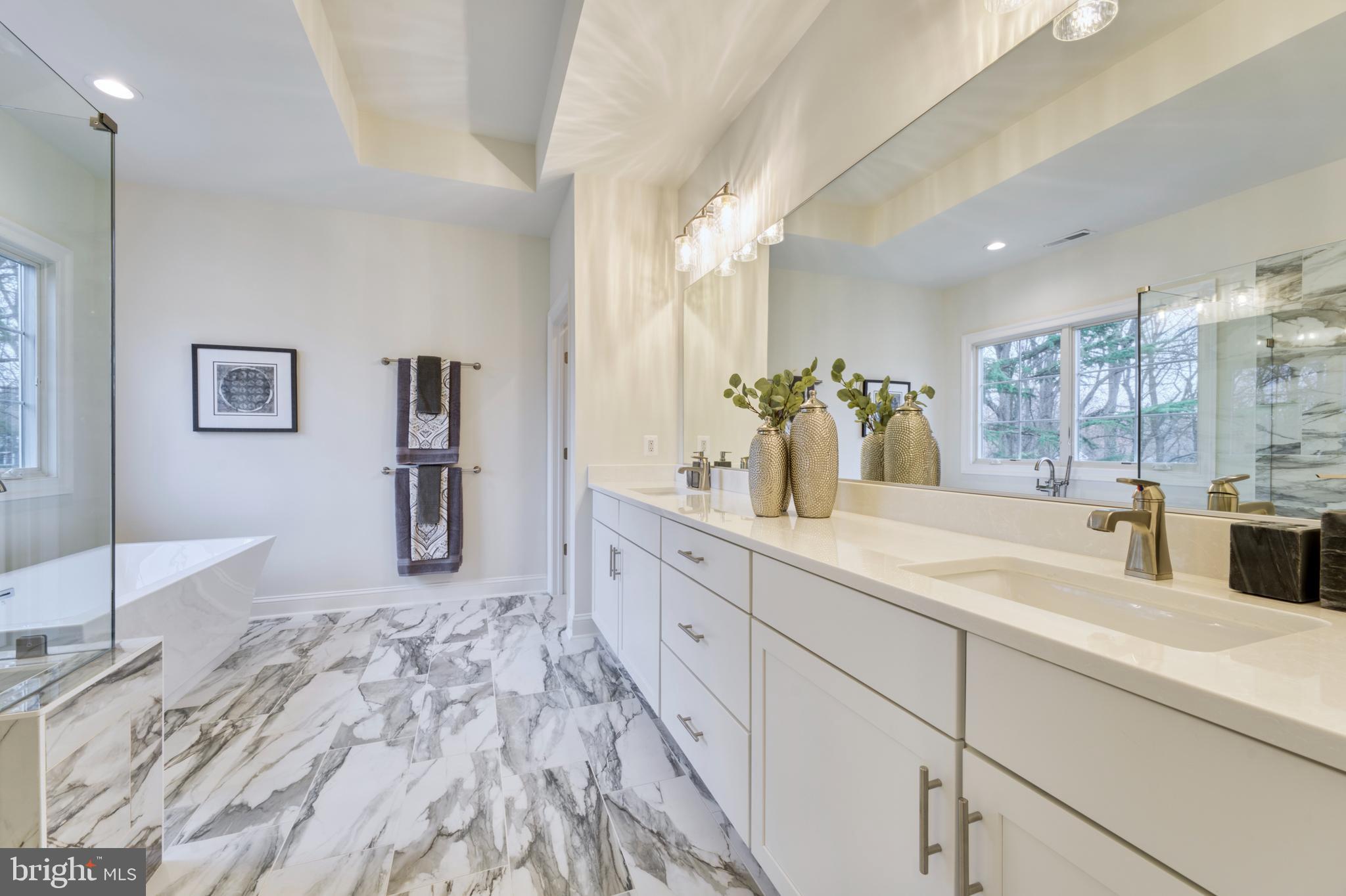 VIENNA WOODS - Residential