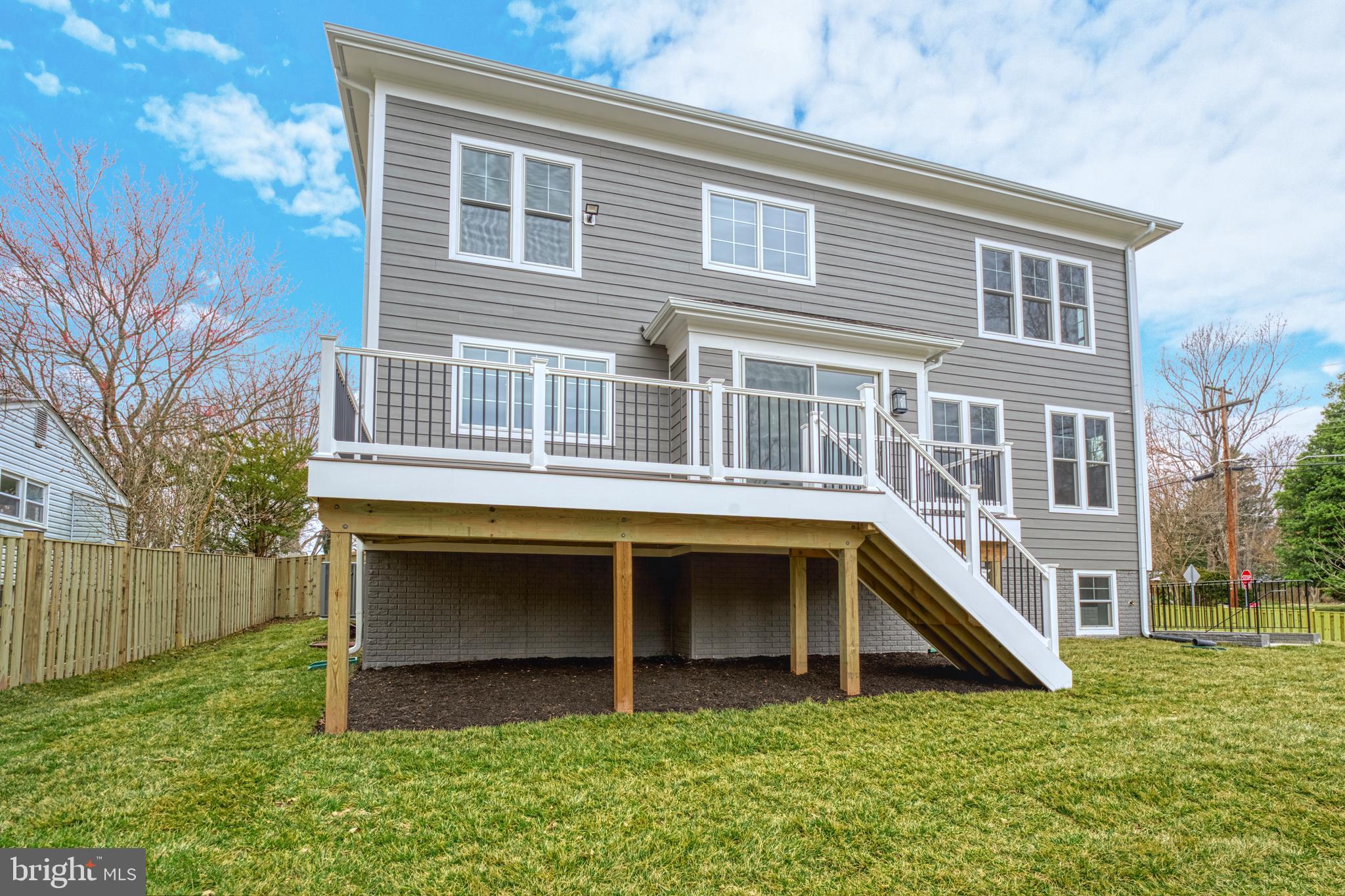 VIENNA WOODS - Residential