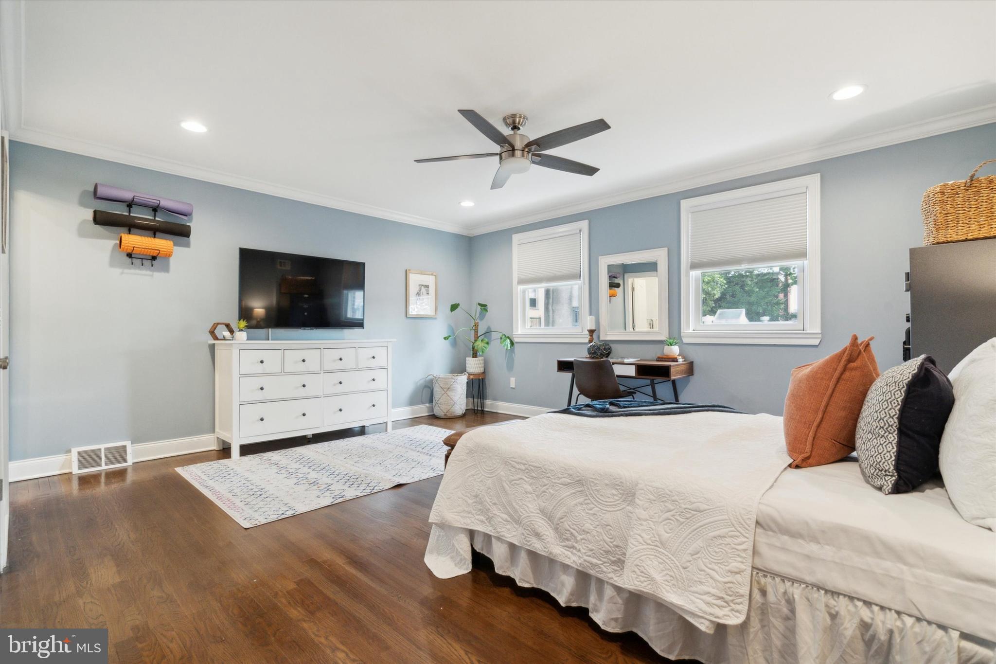 WASHINGTON SQ WEST - Residential