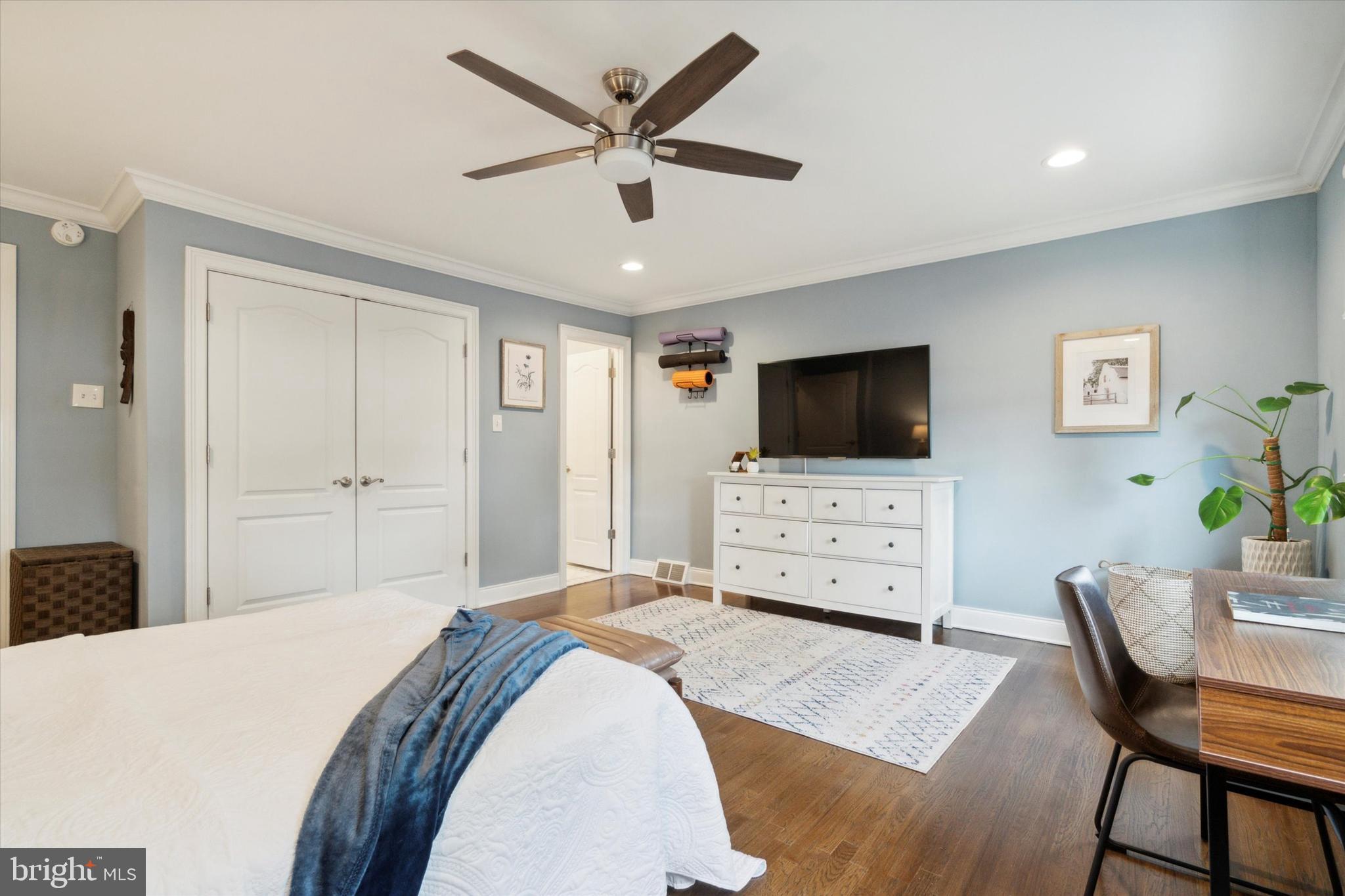 WASHINGTON SQ WEST - Residential