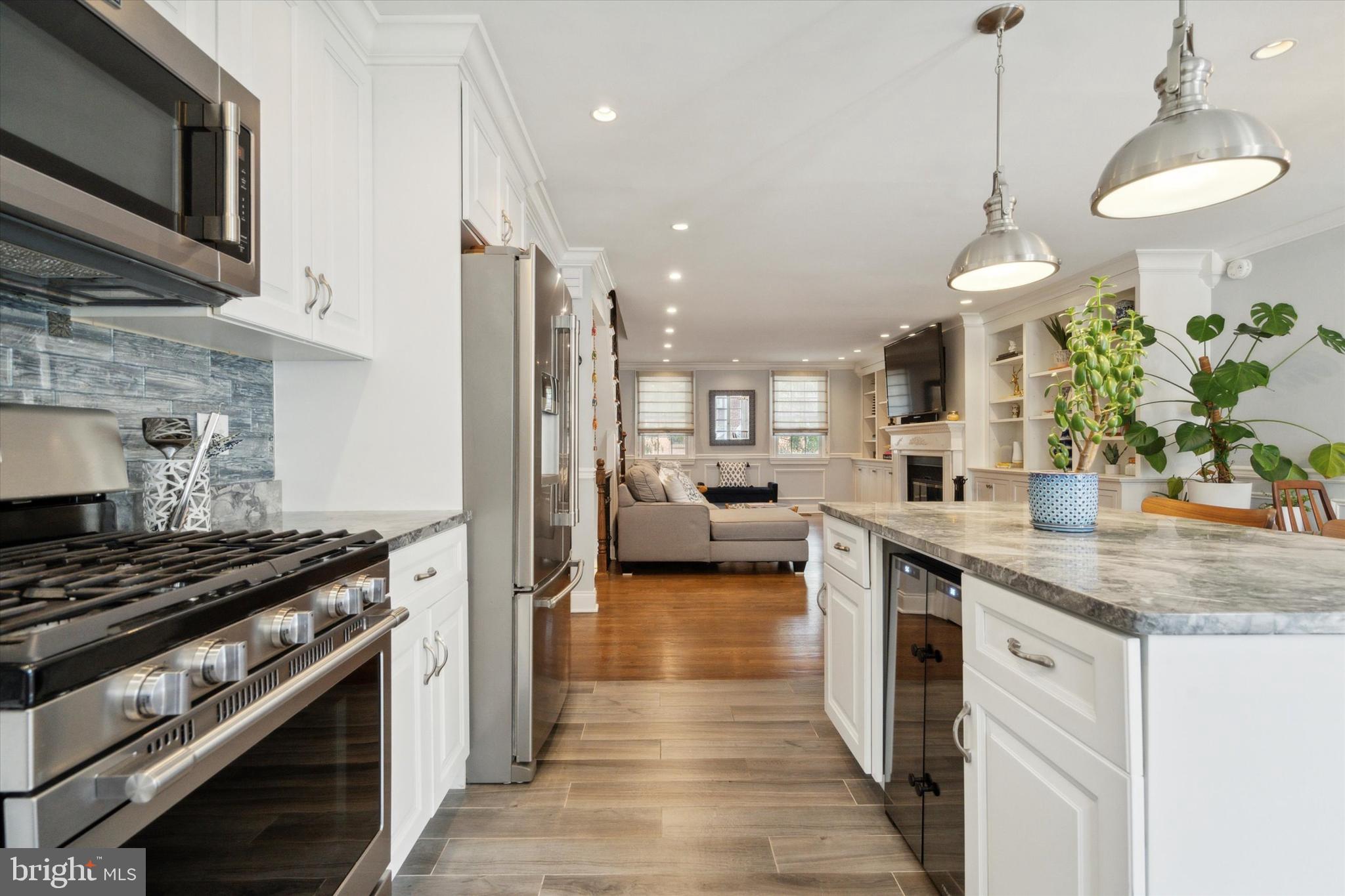 WASHINGTON SQ WEST - Residential