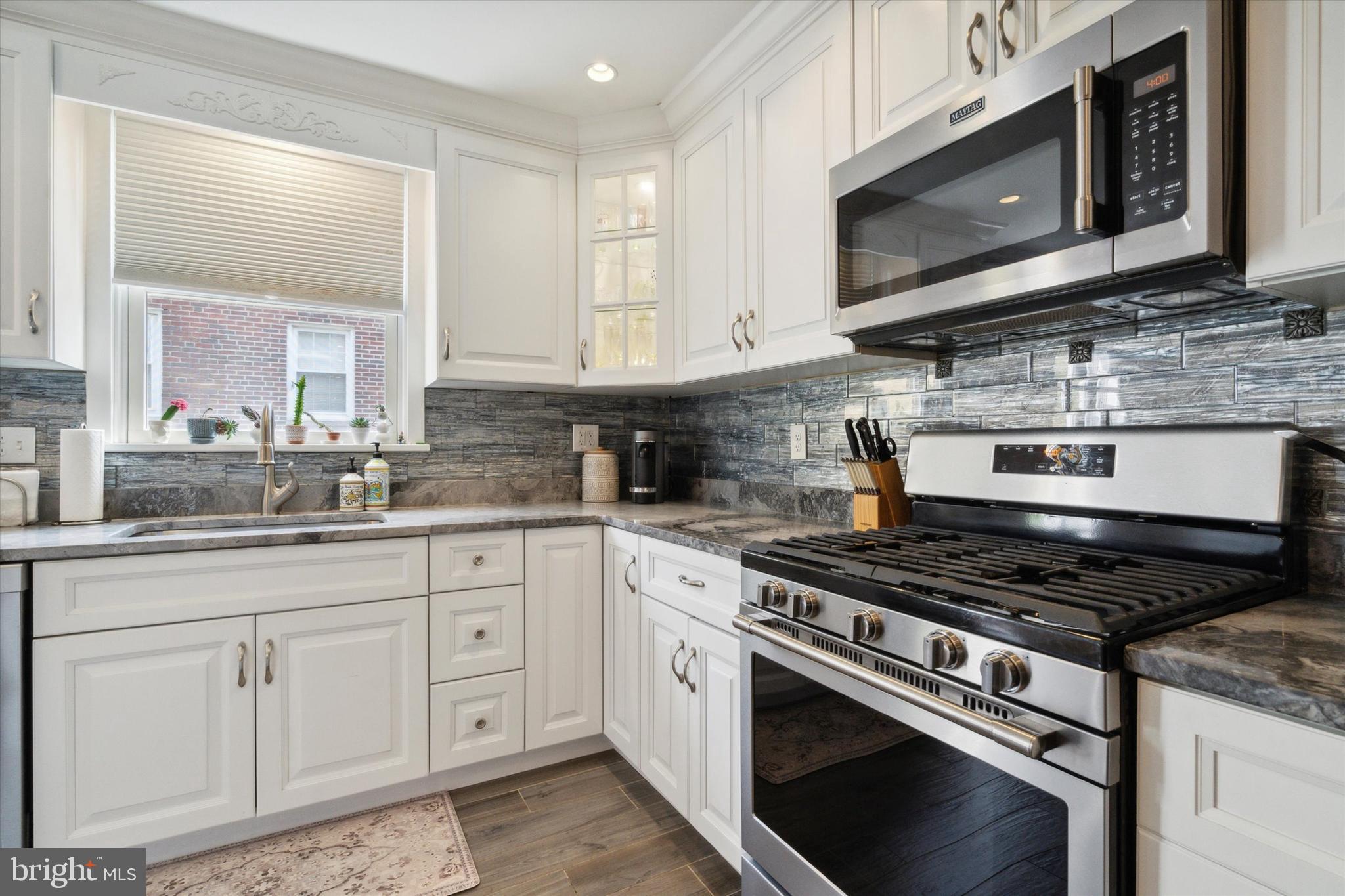 WASHINGTON SQ WEST - Residential