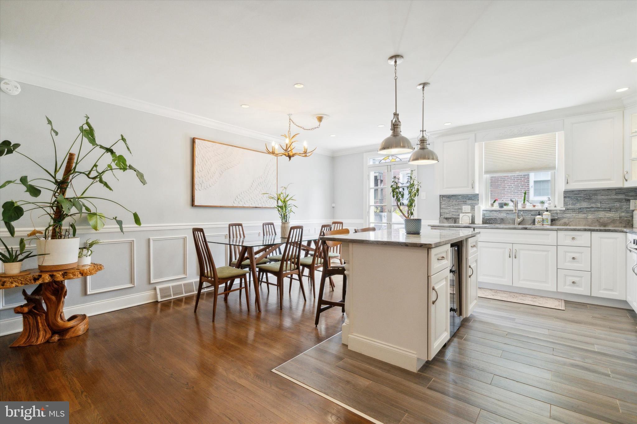 WASHINGTON SQ WEST - Residential