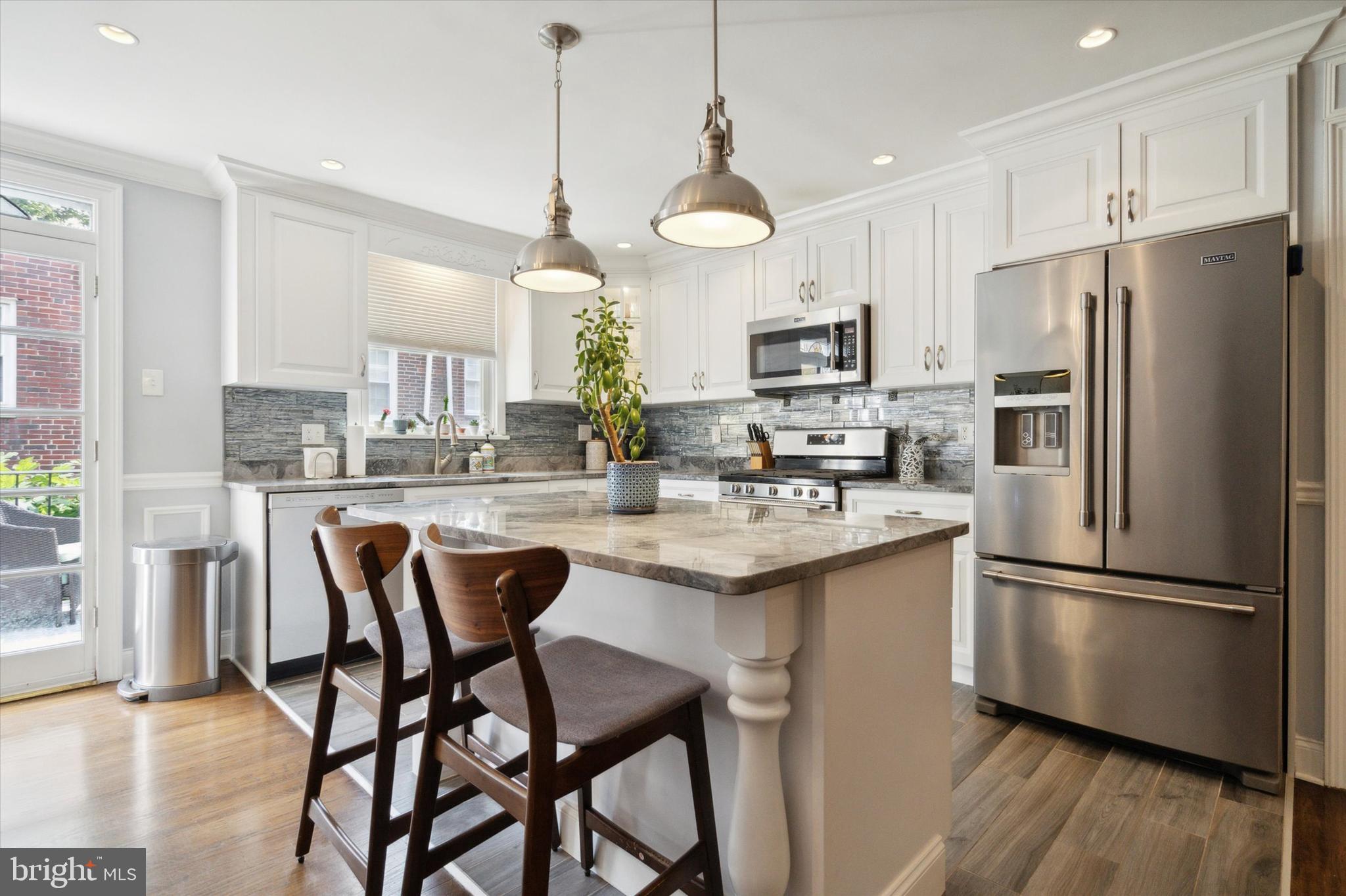 WASHINGTON SQ WEST - Residential