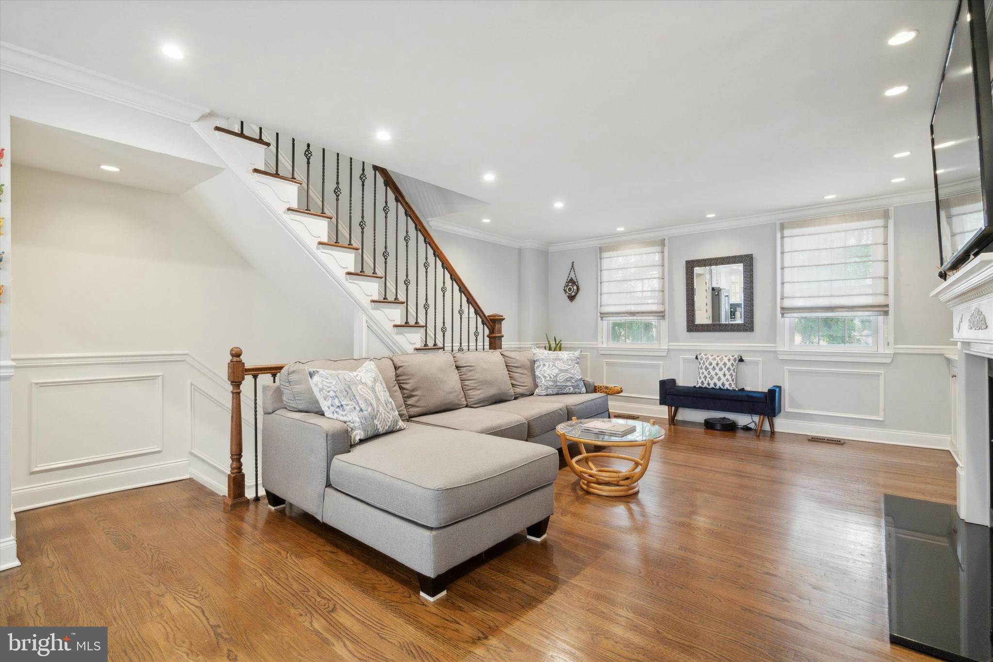 WASHINGTON SQ WEST - Residential