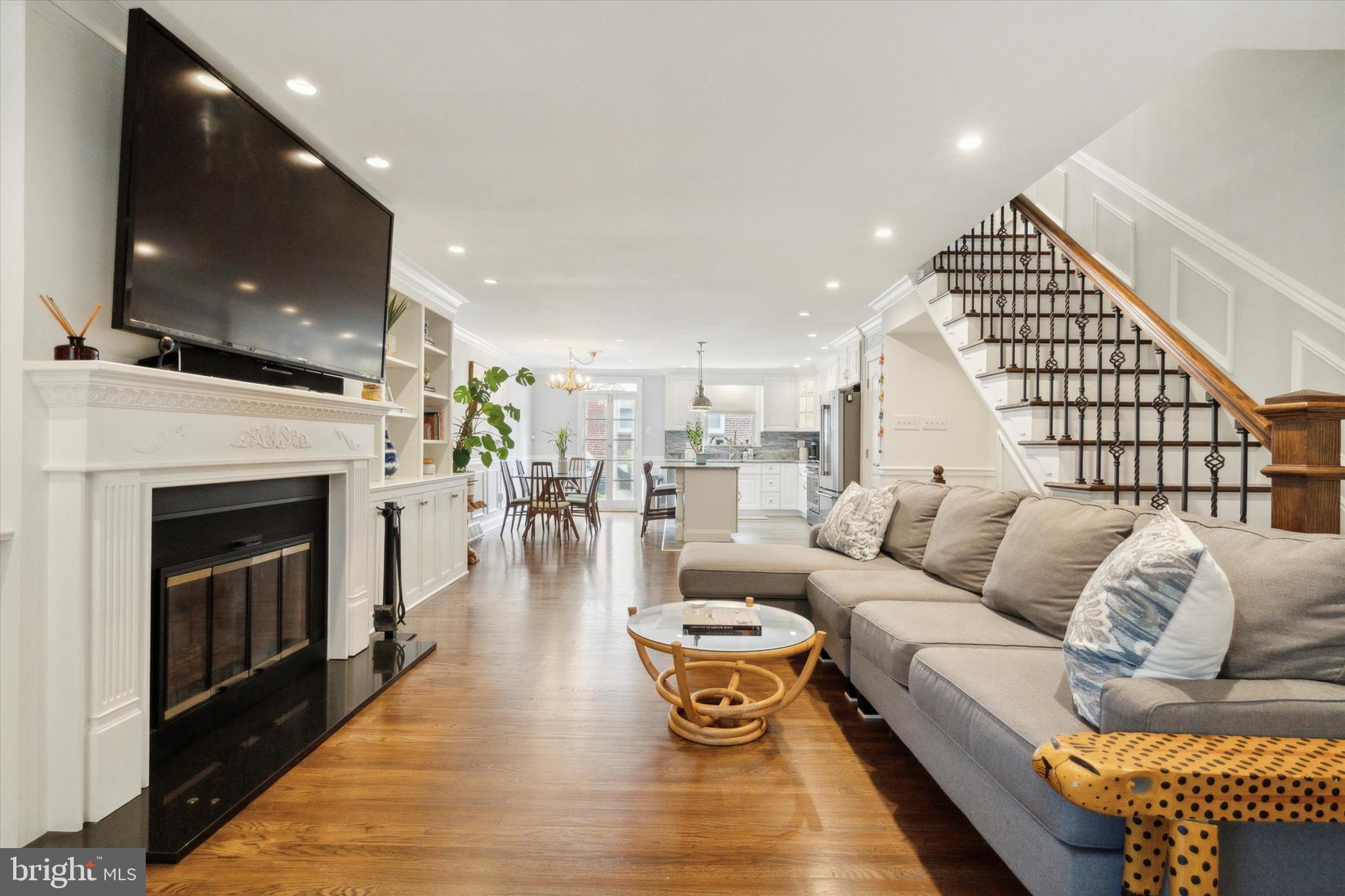 WASHINGTON SQ WEST - Residential