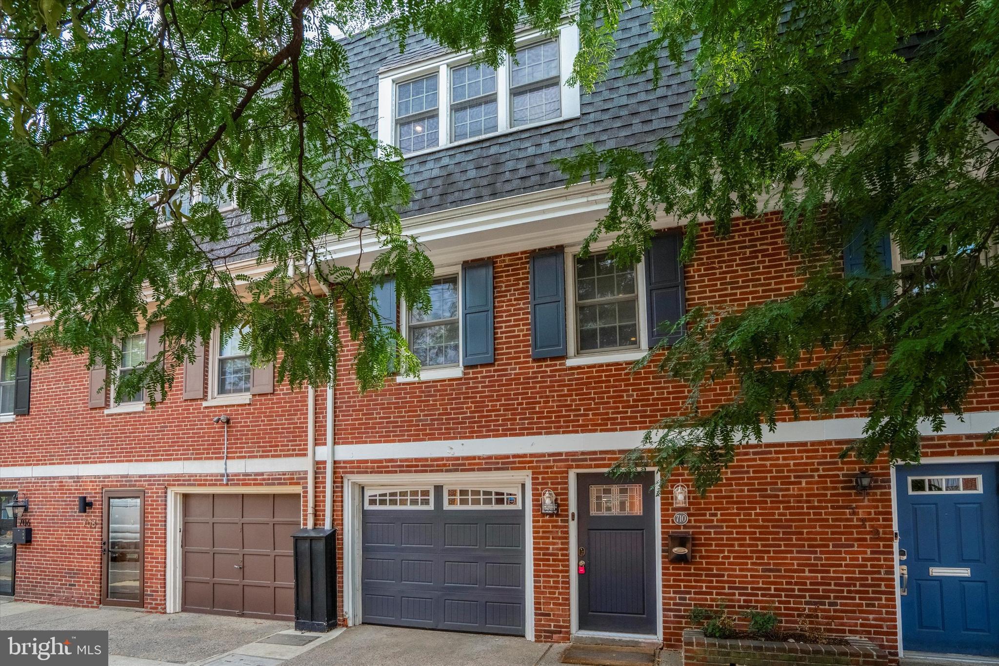 WASHINGTON SQ WEST - Residential