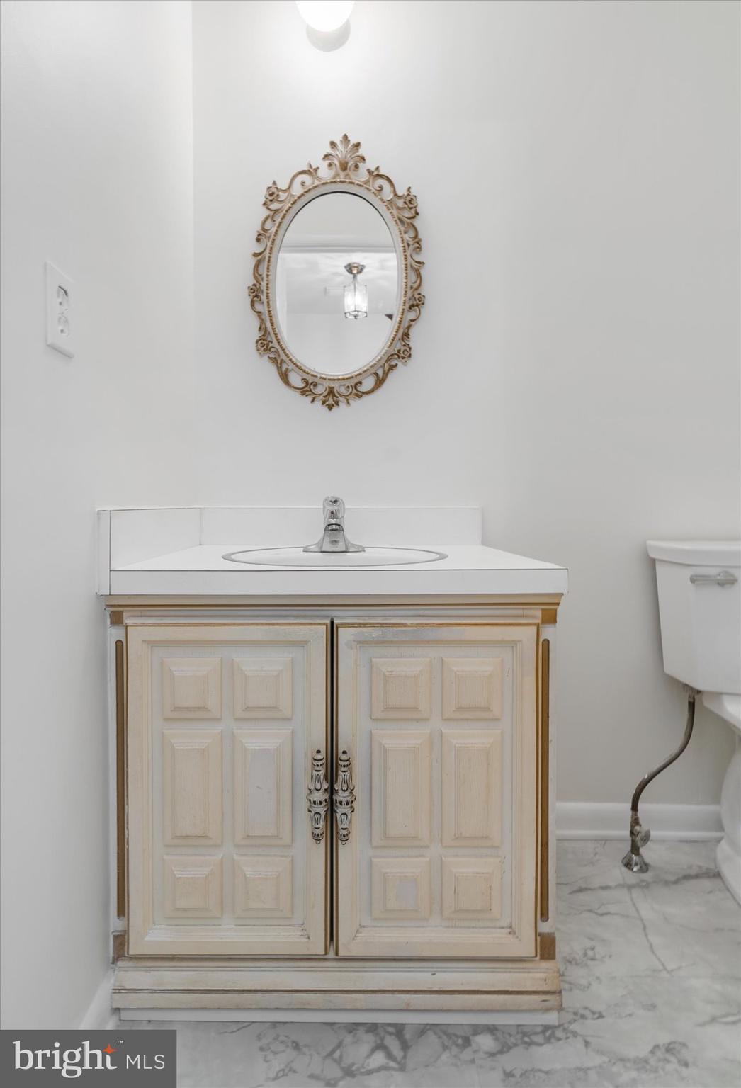 TOPFIELD - Residential