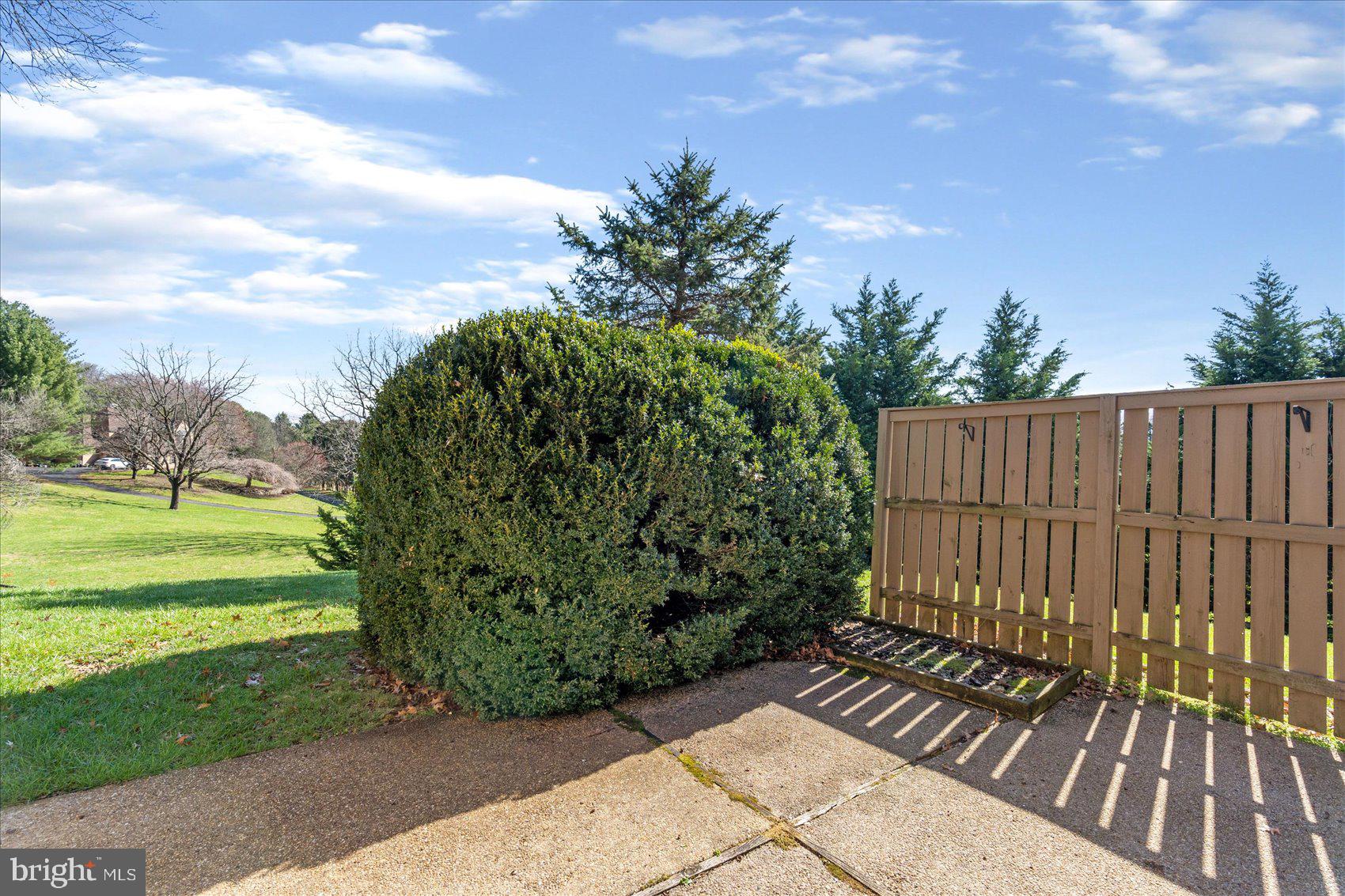 TOPFIELD - Residential