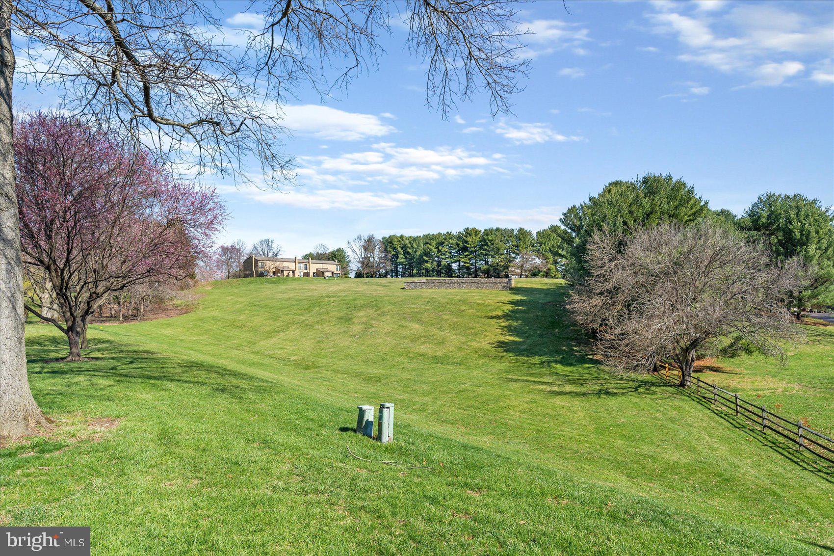 TOPFIELD - Residential