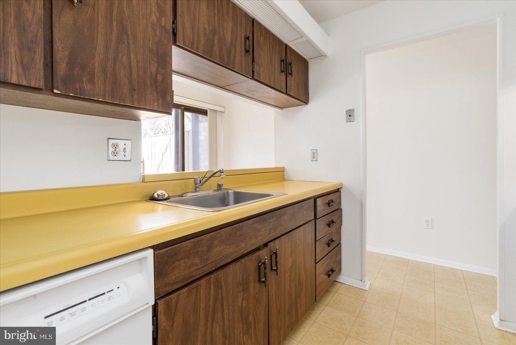 TOPFIELD - Residential