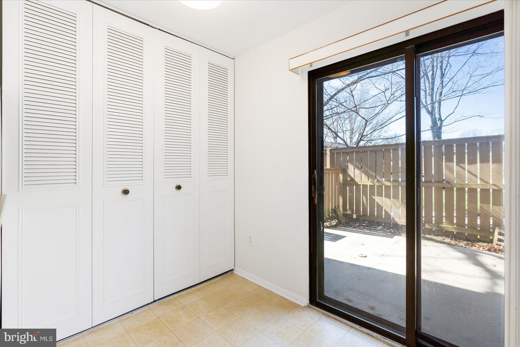 TOPFIELD - Residential