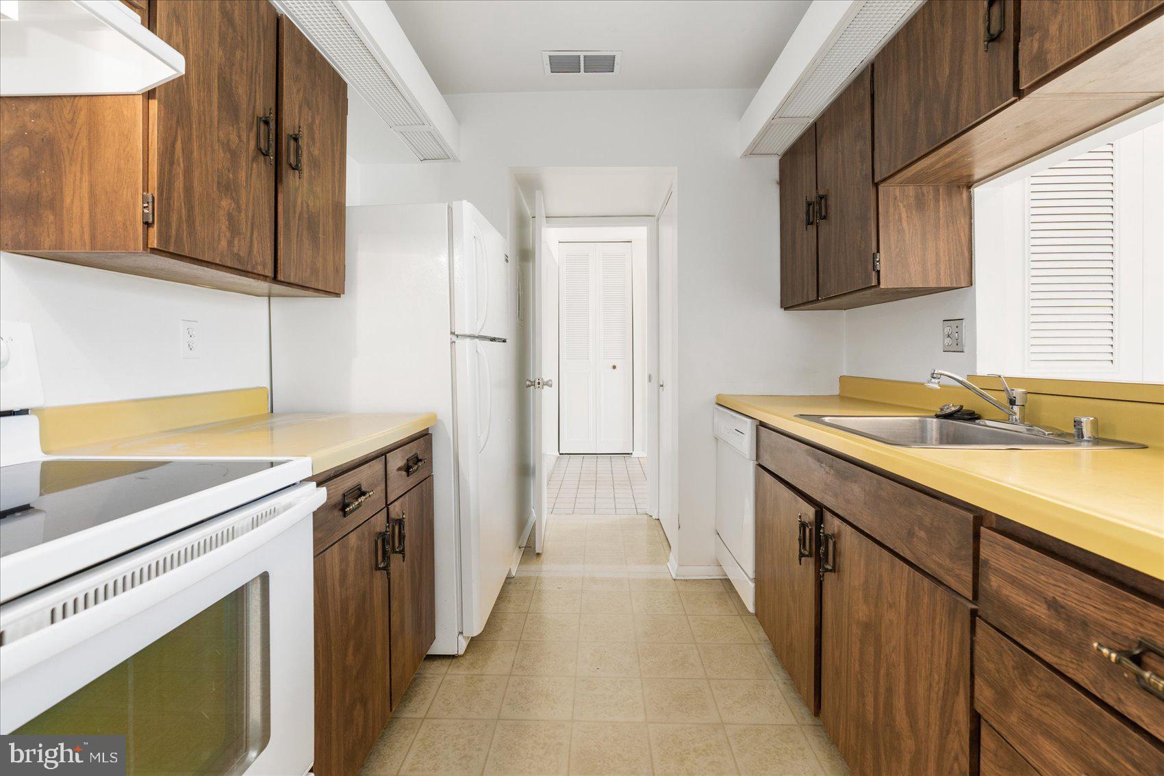 TOPFIELD - Residential