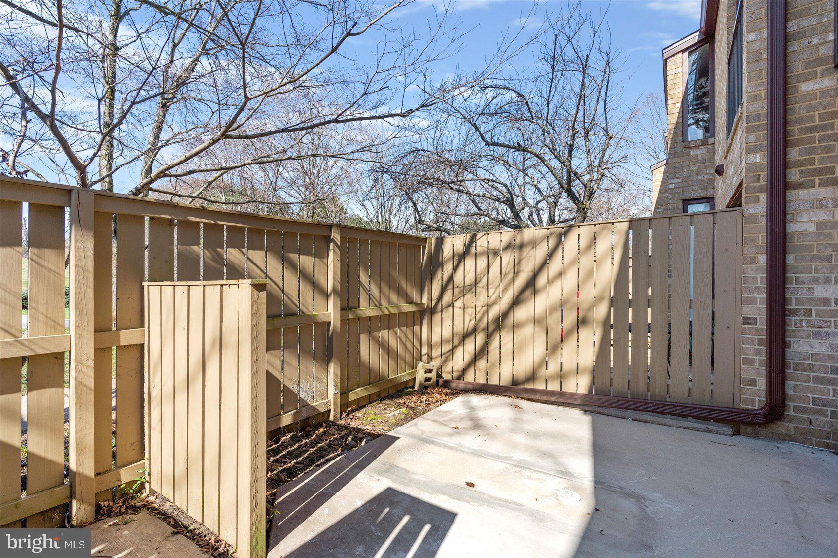 TOPFIELD - Residential