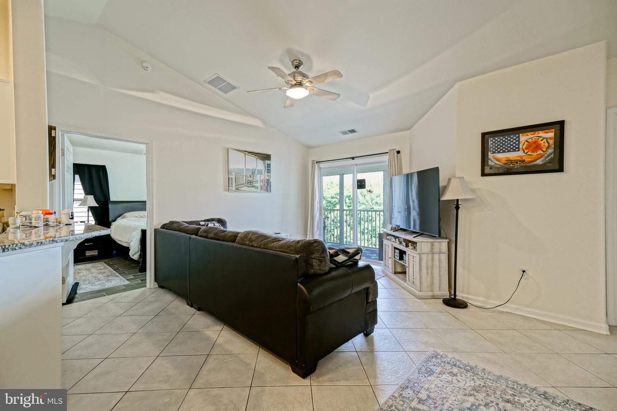 HEARTHSTONE MANOR - Residential